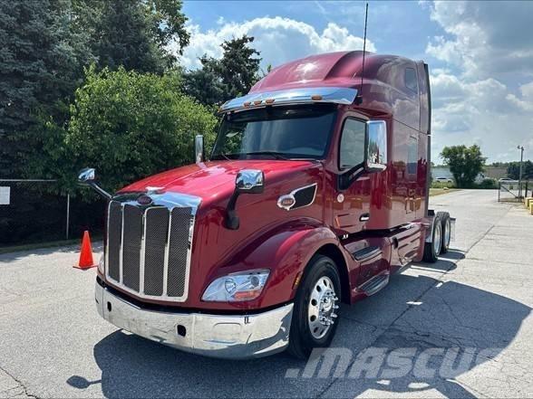 Peterbilt 579 Truck Tractor Units