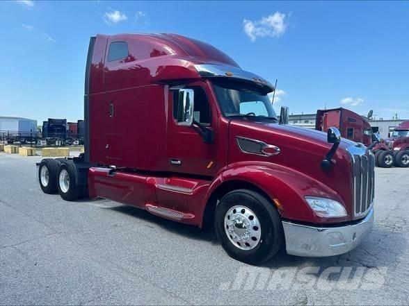 Peterbilt 579 Truck Tractor Units