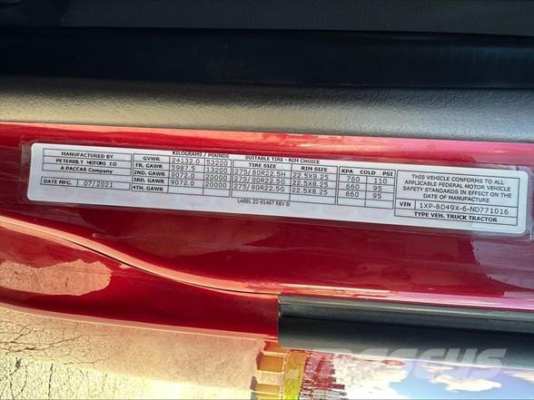 Peterbilt 579 Truck Tractor Units