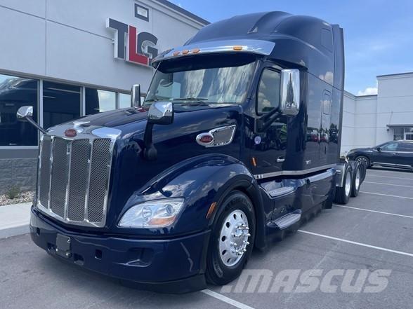 Peterbilt 579 Truck Tractor Units