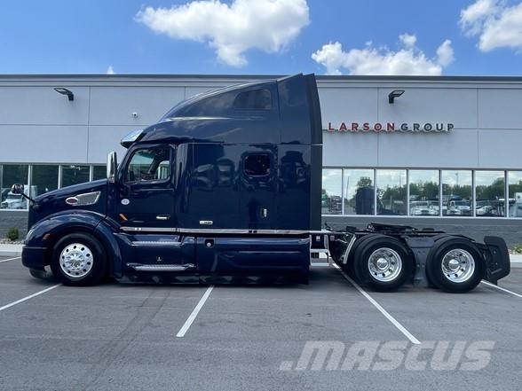 Peterbilt 579 Truck Tractor Units