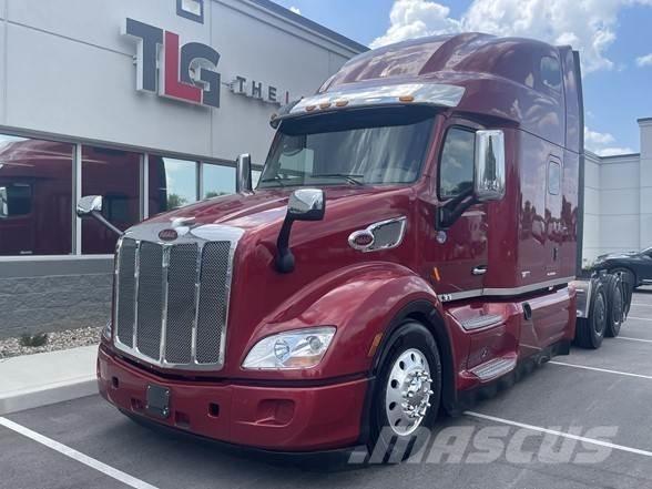 Peterbilt 579 Truck Tractor Units