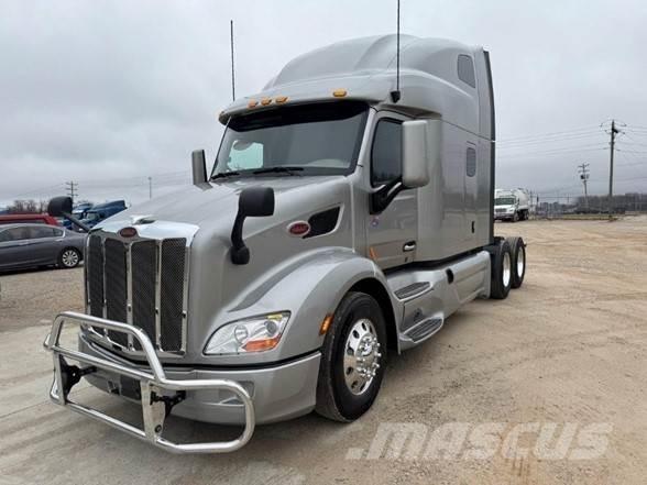 Peterbilt 579 Truck Tractor Units