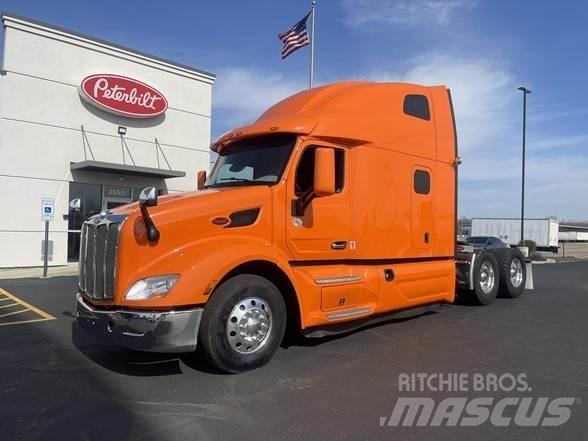 Peterbilt 579 Truck Tractor Units
