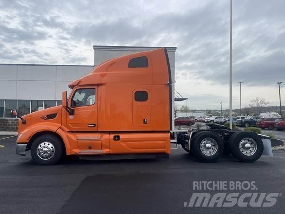 Peterbilt 579 Truck Tractor Units