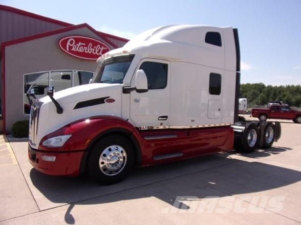 Peterbilt 579 Truck Tractor Units