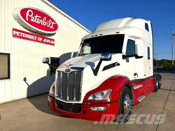 Peterbilt 579 Truck Tractor Units