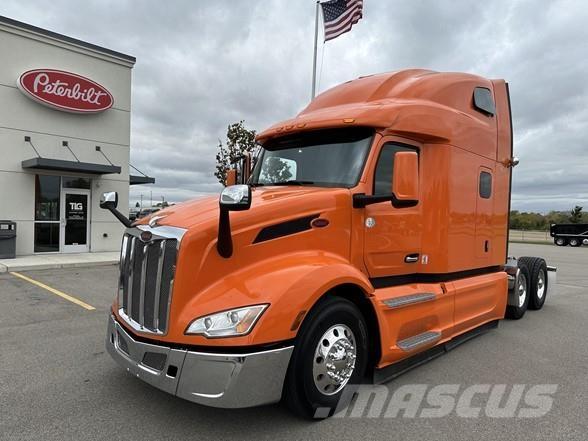 Peterbilt 579 Truck Tractor Units