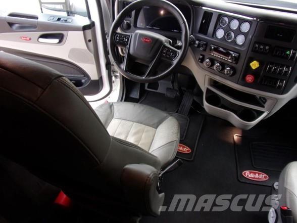 Peterbilt 579 Truck Tractor Units