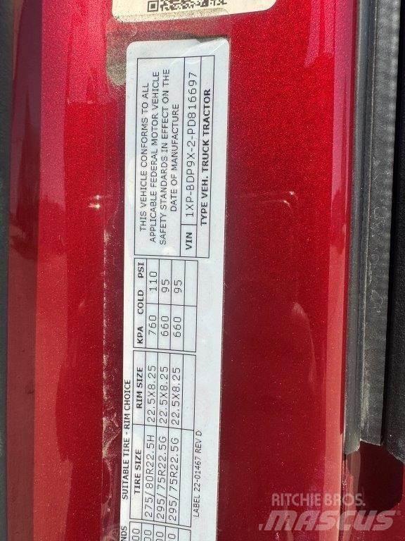 Peterbilt 579 Truck Tractor Units