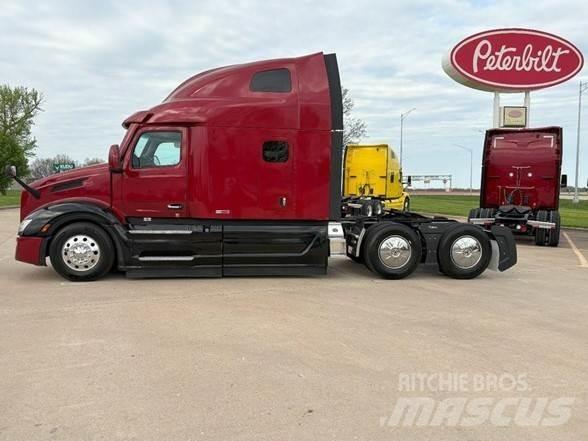 Peterbilt 579 Truck Tractor Units