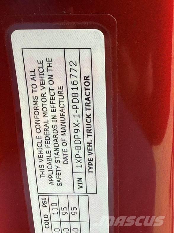 Peterbilt 579 Truck Tractor Units