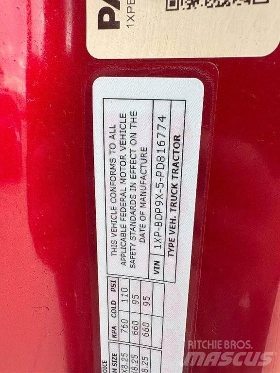 Peterbilt 579 Truck Tractor Units