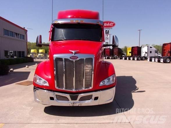 Peterbilt 579 Truck Tractor Units