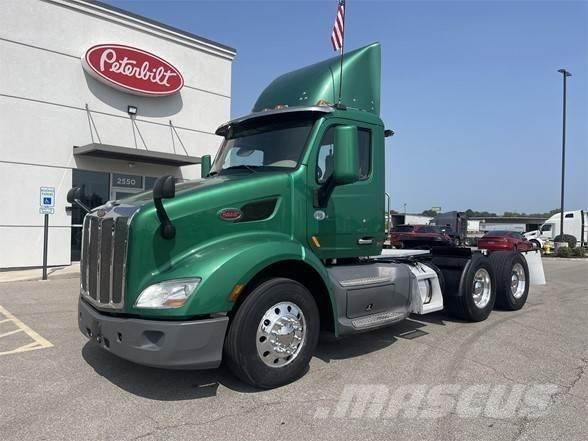 Peterbilt 579 Truck Tractor Units