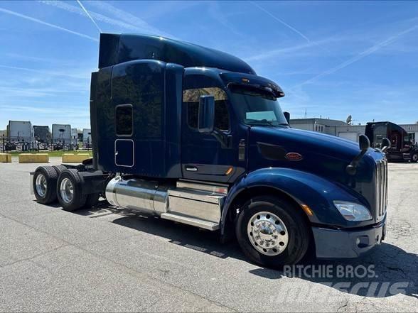 Peterbilt 579 Truck Tractor Units