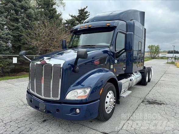 Peterbilt 579 Truck Tractor Units