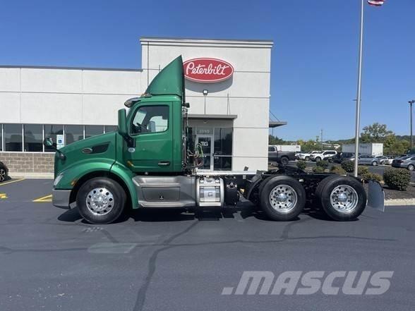 Peterbilt 579 Truck Tractor Units