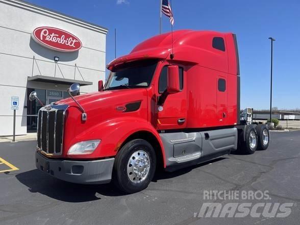 Peterbilt 579 Truck Tractor Units