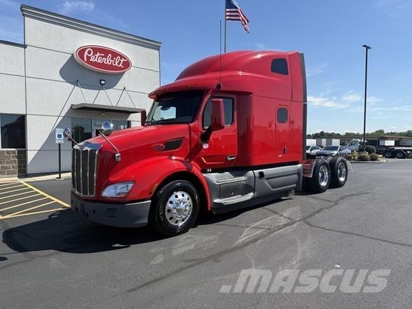Peterbilt 579 Truck Tractor Units