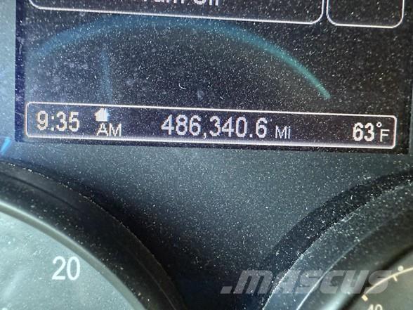 Peterbilt 579 Truck Tractor Units