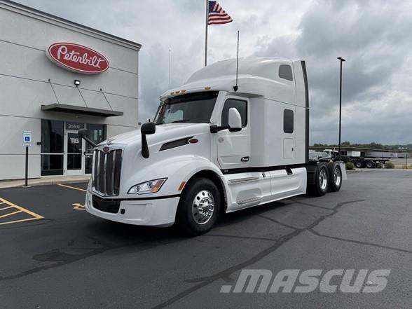 Peterbilt 579 Truck Tractor Units