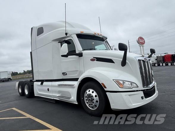 Peterbilt 579 Truck Tractor Units