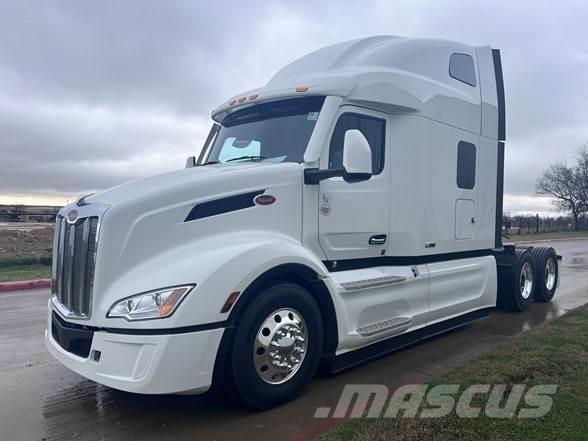 Peterbilt 579 Truck Tractor Units