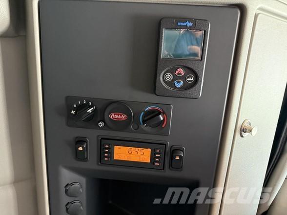 Peterbilt 579 Truck Tractor Units