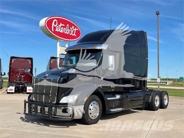 Peterbilt 579 Truck Tractor Units