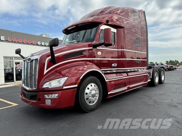 Peterbilt 579 Truck Tractor Units