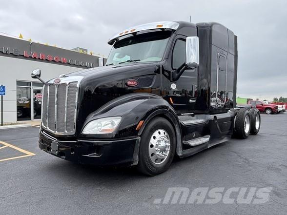 Peterbilt 579 Truck Tractor Units