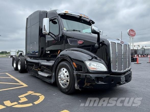 Peterbilt 579 Truck Tractor Units