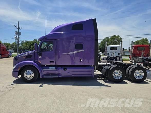 Peterbilt 579 Truck Tractor Units