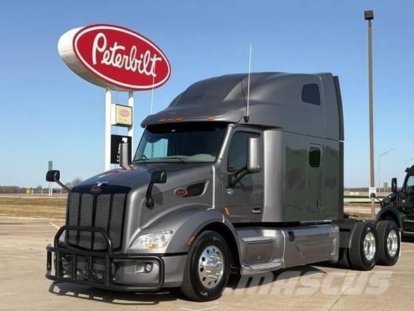 Peterbilt 579 Truck Tractor Units