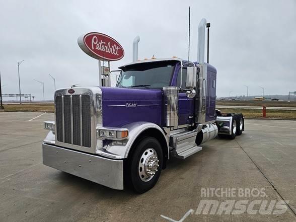 Peterbilt 589 Truck Tractor Units