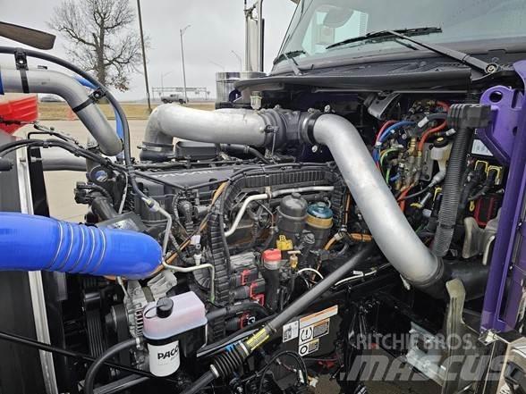 Peterbilt 589 Truck Tractor Units