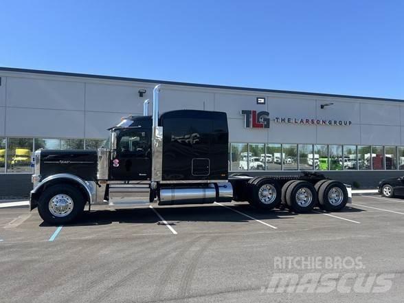 Peterbilt 589 Truck Tractor Units