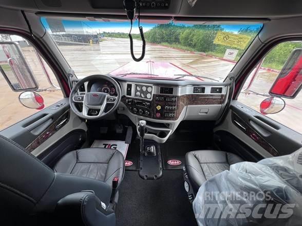 Peterbilt 589 Truck Tractor Units