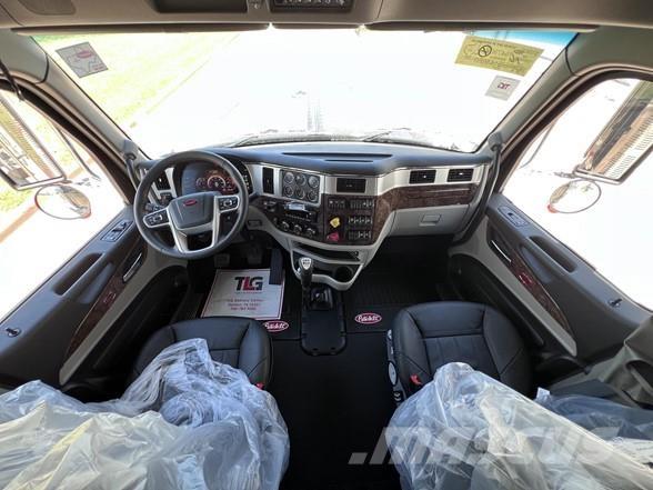 Peterbilt 589 Truck Tractor Units