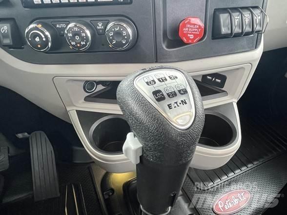 Peterbilt 589 Truck Tractor Units