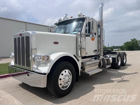 Peterbilt 589 Truck Tractor Units