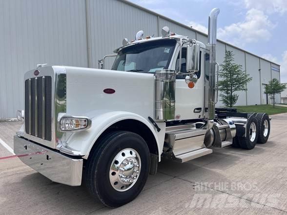 Peterbilt 589 Truck Tractor Units