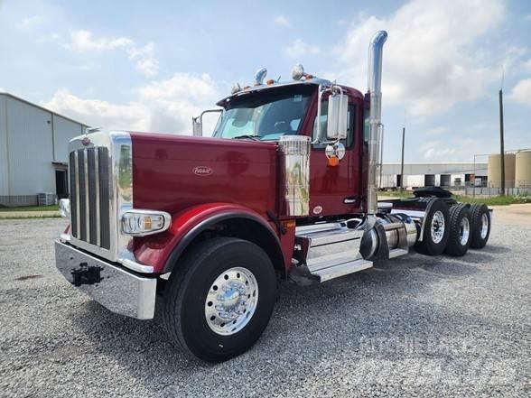 Peterbilt 589 Truck Tractor Units