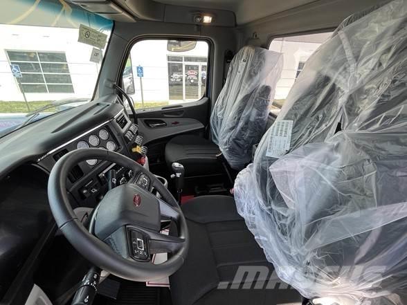 Peterbilt 589 Truck Tractor Units