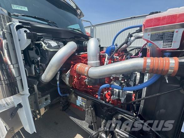 Peterbilt 589 Truck Tractor Units