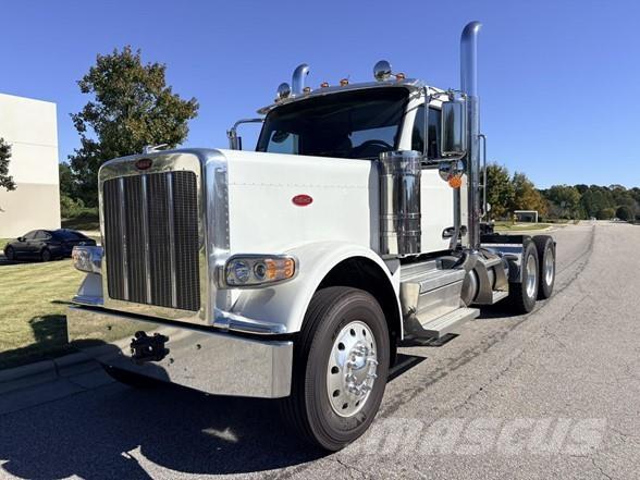Peterbilt 589 Truck Tractor Units