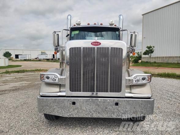 Peterbilt 589 Truck Tractor Units