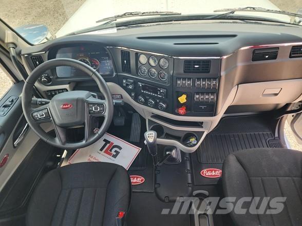 Peterbilt 589 Truck Tractor Units