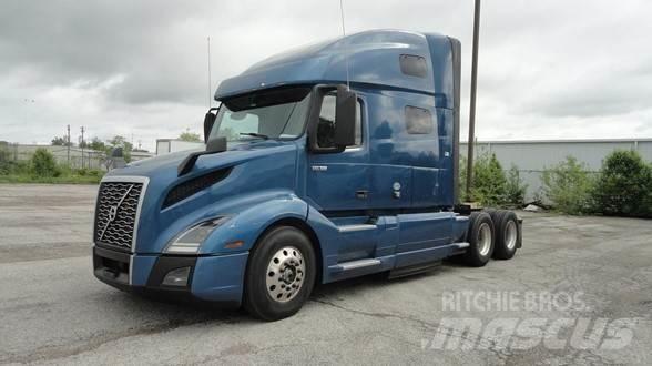 Volvo VNL64T760 Truck Tractor Units